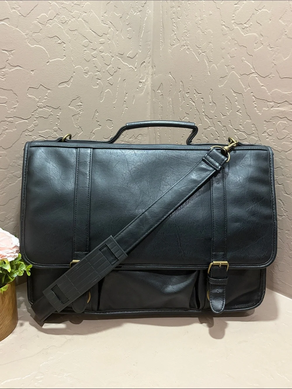 Classic Black Durahide Leather Briefcase Shoulder Strap Buckle Zip Organizer